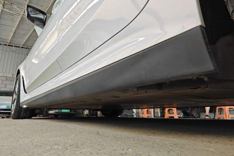 Used BMW i3 2024 eDrive 35 L Left Side Sill