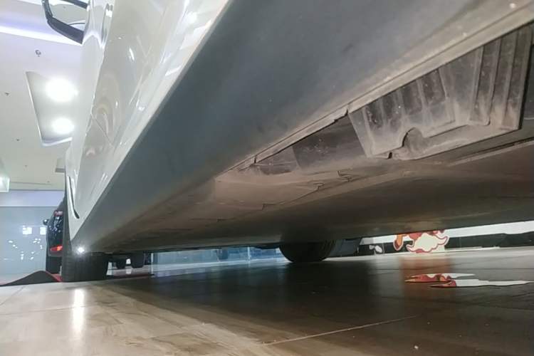 Used BMW i3 2024 eDrive 40 L Midnight Sports Package Left Side Sill
