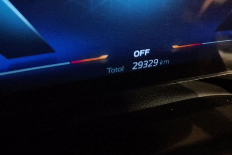 Used BMW i3 2024 eDrive 40 L Midnight Edition Odometer Close Up