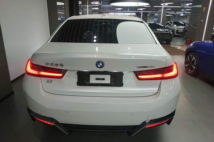 Used BMW i3 2024 eDrive 35 L Rear