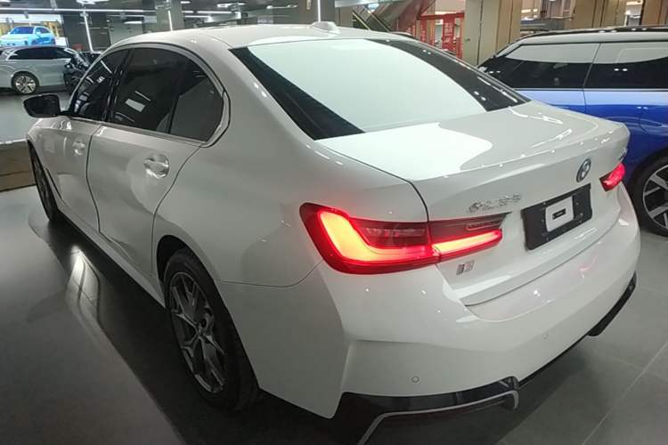 Used BMW i3 2024 eDrive 35 L Rear Left 45 Deg