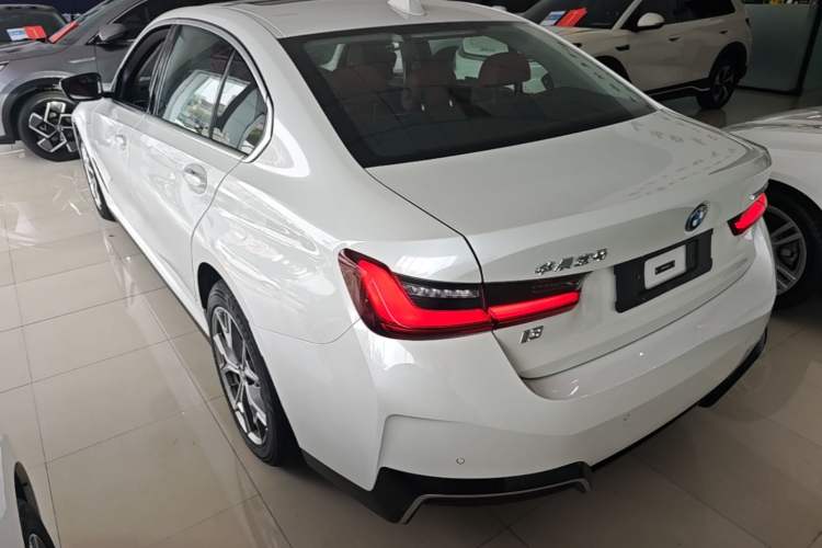 Used BMW i3 2024 eDrive 35 L Rear Left 45 Deg