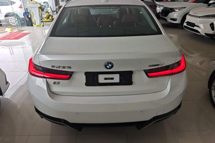Used BMW i3 2024 eDrive 35 L Rear