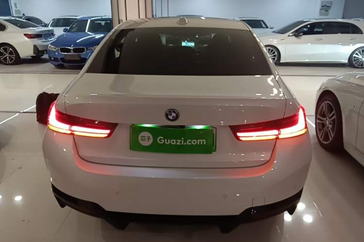 Used BMW i3 2024 eDrive 35 L Rear