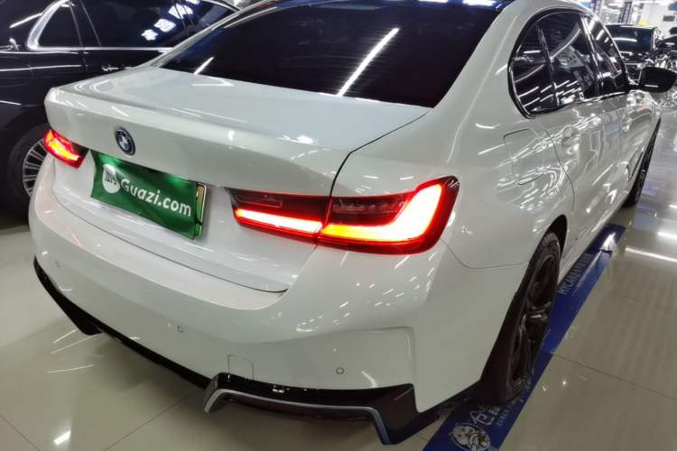 Used BMW i3 2024 eDrive 35 L Rear Right 45 Deg
