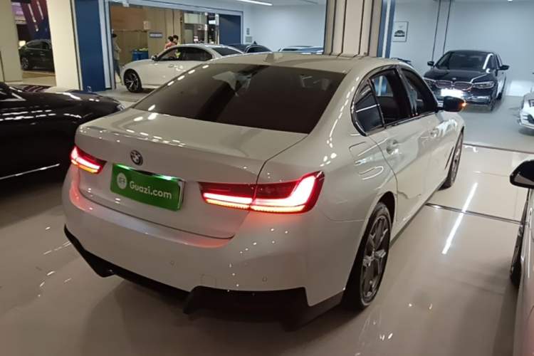 Used BMW i3 2024 eDrive 35 L Rear Right 45 Deg