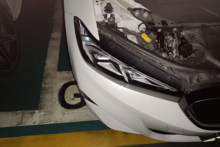 Used BMW i3 2024 eDrive 40 L Midnight Edition Right Front Headlight