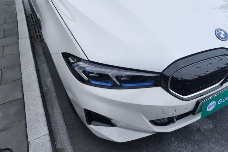 Used BMW i3 2024 eDrive 40 L Midnight Sports Package Right Front Headlight