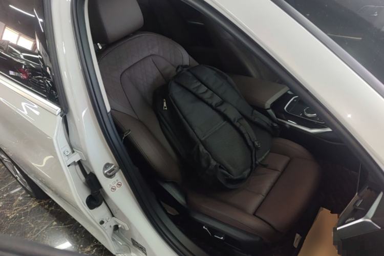 Used BMW i3 2024 eDrive 35 L Right Front Seat