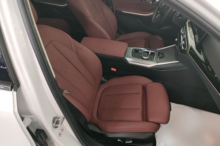Used BMW i3 2024 eDrive 40 L Midnight Sports Package Right Front Seat