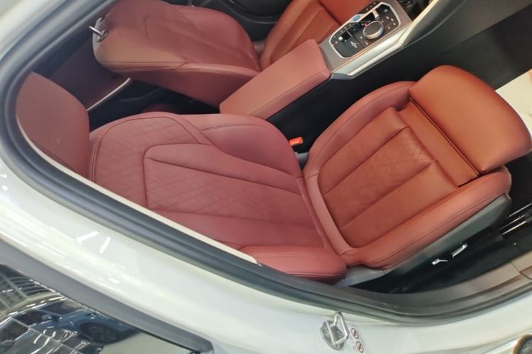 Used BMW i3 2024 eDrive 40 L Midnight Sports Package Right Front Seat