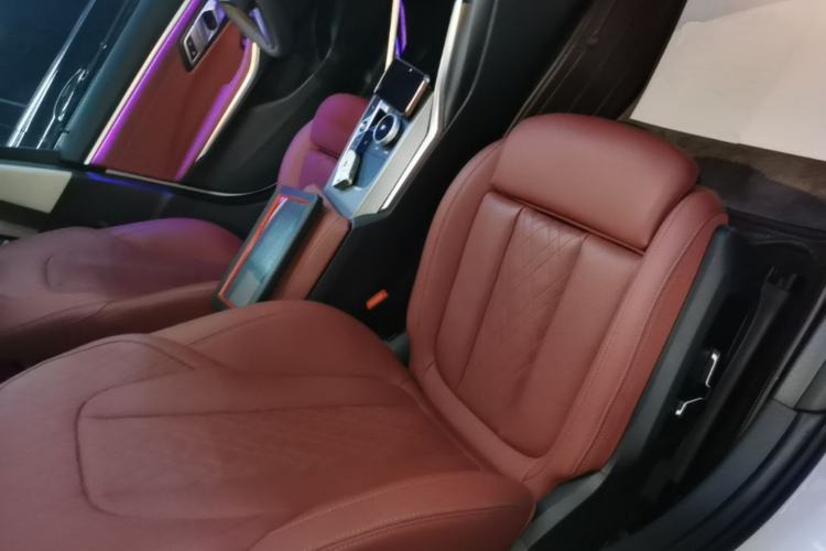 Used BMW i3 2024 eDrive 35 L Right Front Seat