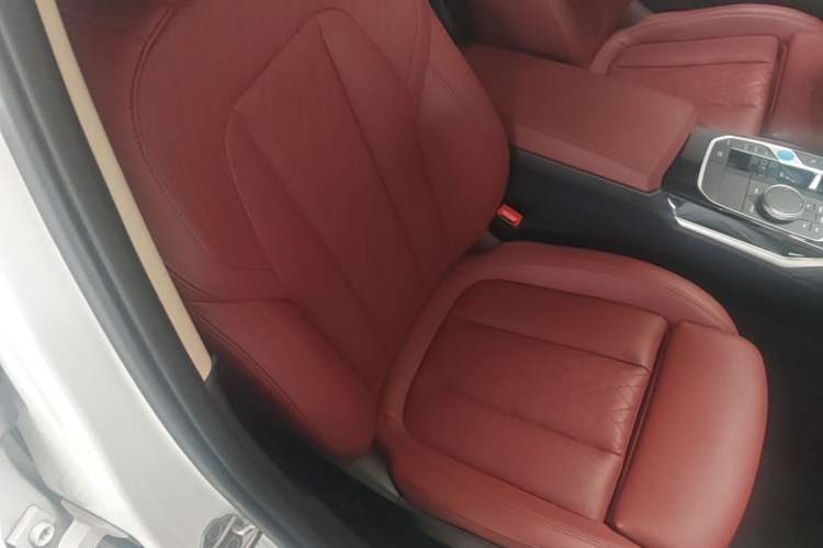 Used BMW i3 2024 eDrive 35 L Right Front Seat