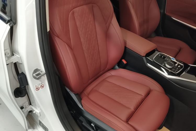Used BMW i3 2024 eDrive 35 L Right Front Seat