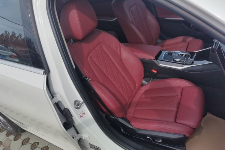 Used BMW i3 2024 eDrive 35 L Right Front Seat