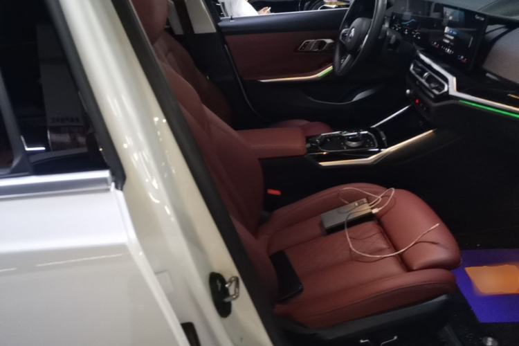 Used BMW i3 2024 eDrive 35 L Right Front Seat