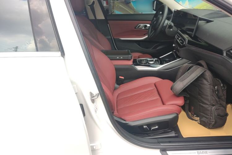 Used BMW i3 2024 eDrive 35 L Right Front Seat