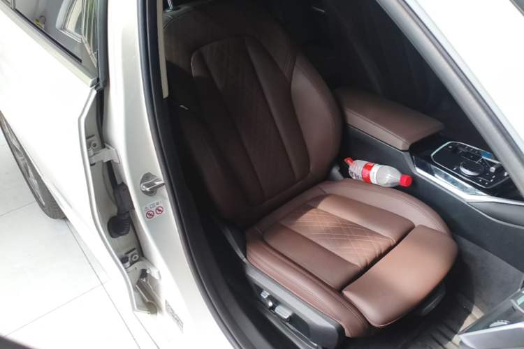 Used BMW i3 2024 eDrive 35 L Right Front Seat