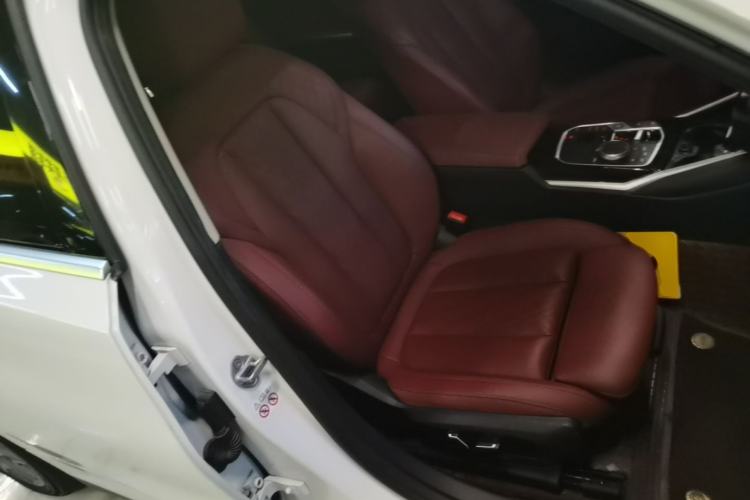 Used BMW i3 2024 eDrive 35 L Right Front Seat