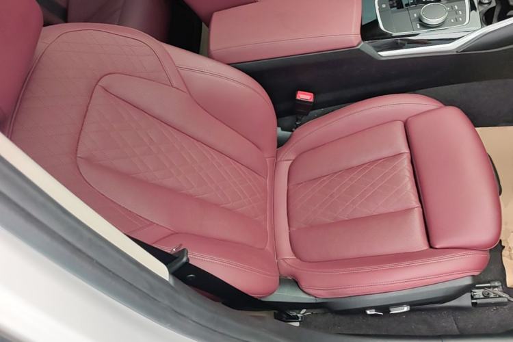 Used BMW i3 2024 eDrive 35 L Right Front Seat