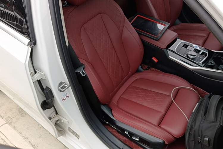 Used BMW i3 2024 eDrive 35 L Right Front Seat