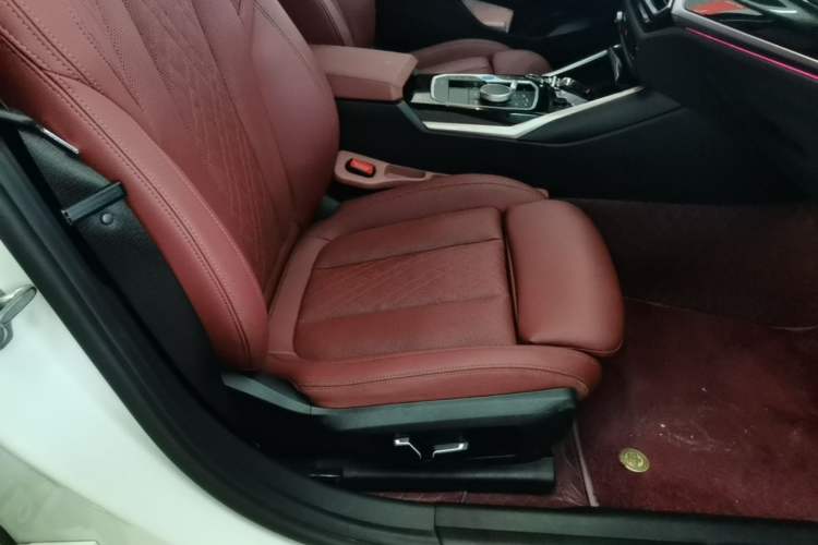 Used BMW i3 2024 eDrive 35 L Right Front Seat