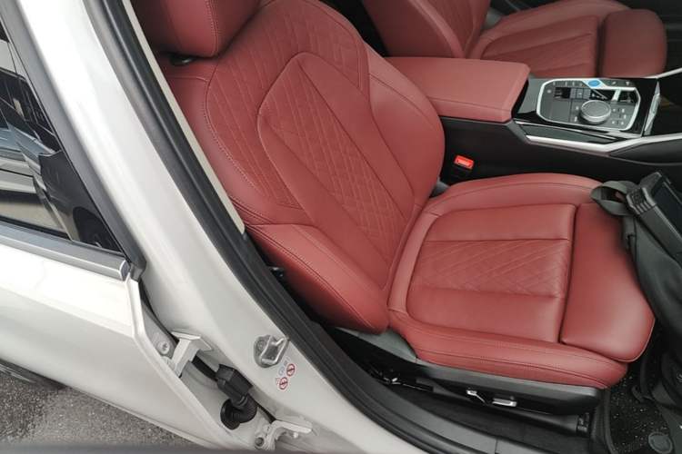 Used BMW i3 2024 eDrive 35 L Right Front Seat