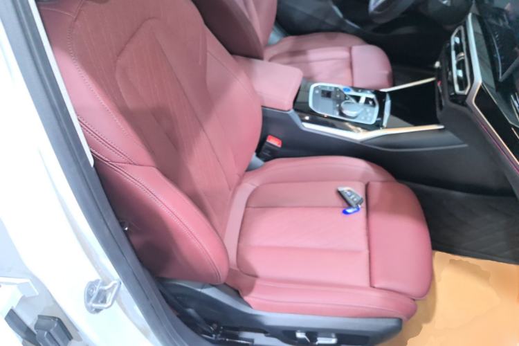 Used BMW i3 2024 eDrive 35 L Right Front Seat