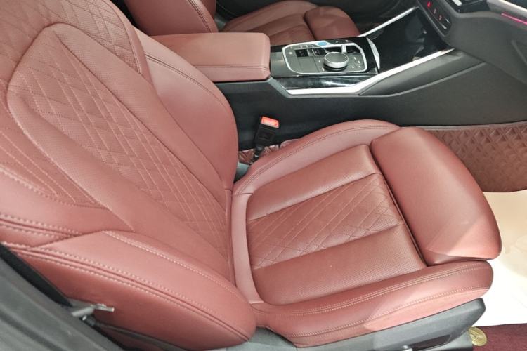 Used BMW i3 2024 eDrive 35 L Right Front Seat