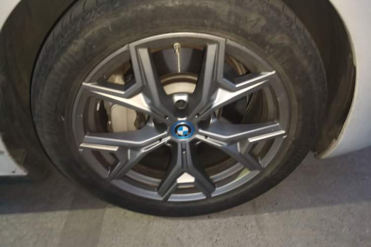 Used BMW i3 2024 eDrive 35 L Right Front Wheel Hub