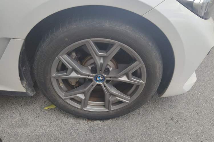Used BMW i3 2024 eDrive 35 L Right Front Wheel Hub