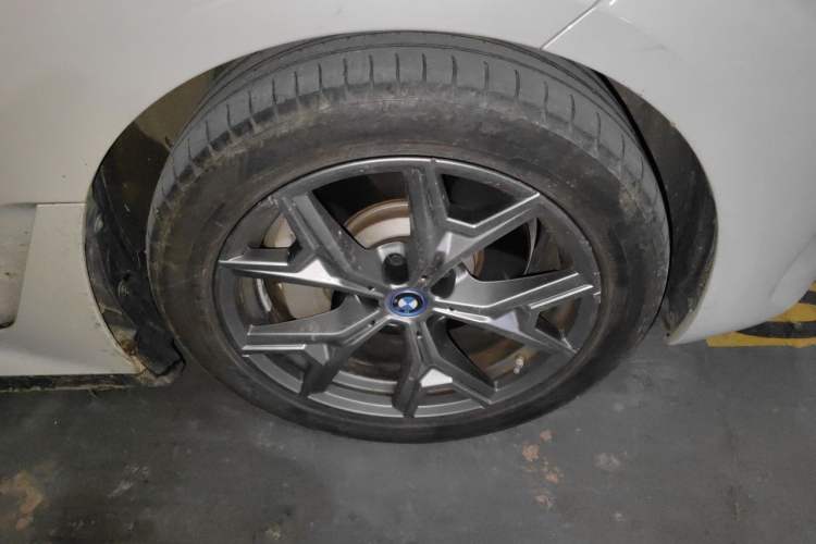 Used BMW i3 2024 eDrive 35 L Right Front Wheel Hub