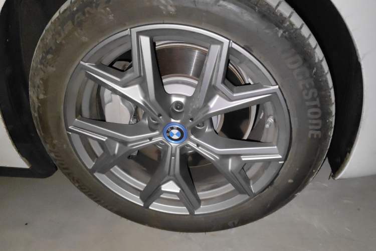 Used BMW i3 2024 eDrive 35 L Right Front Wheel Hub