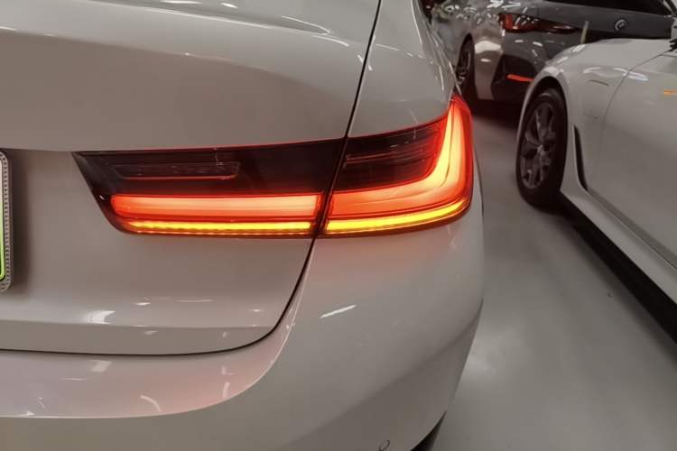 Used BMW i3 2024 eDrive 35 L Right Rear Taillight
