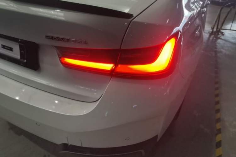 Used BMW i3 2024 eDrive 35 L Right Rear Taillight