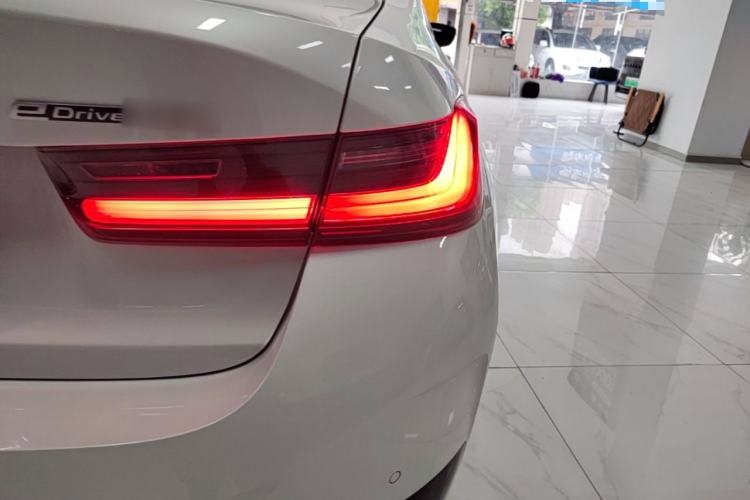 Used BMW i3 2024 eDrive 35 L Right Rear Taillight