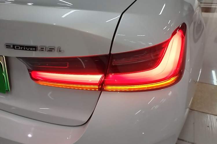 Used BMW i3 2024 eDrive 35 L Right Rear Taillight