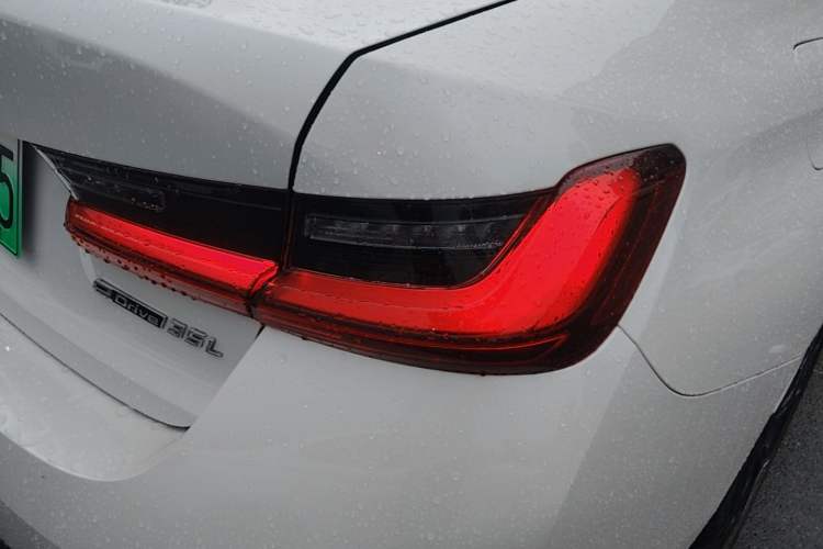 Used BMW i3 2024 eDrive 35 L Right Rear Taillight