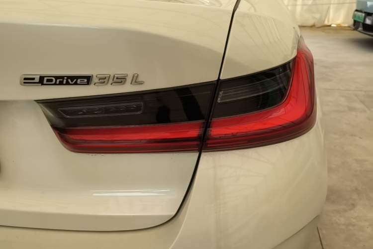 Used BMW i3 2024 eDrive 35 L Right Rear Taillight
