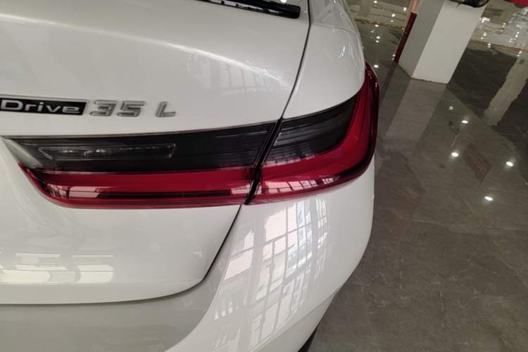 Used BMW i3 2024 eDrive 35 L Right Rear Taillight