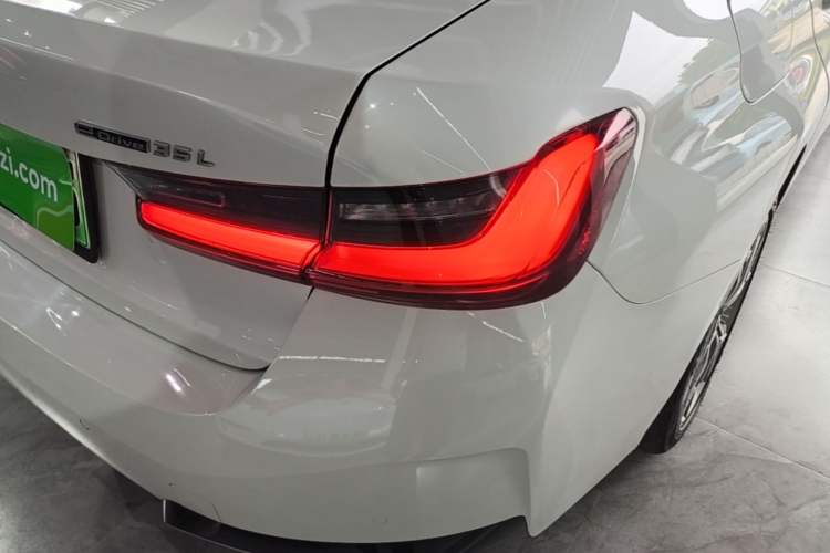 Used BMW i3 2024 eDrive 35 L Right Rear Taillight