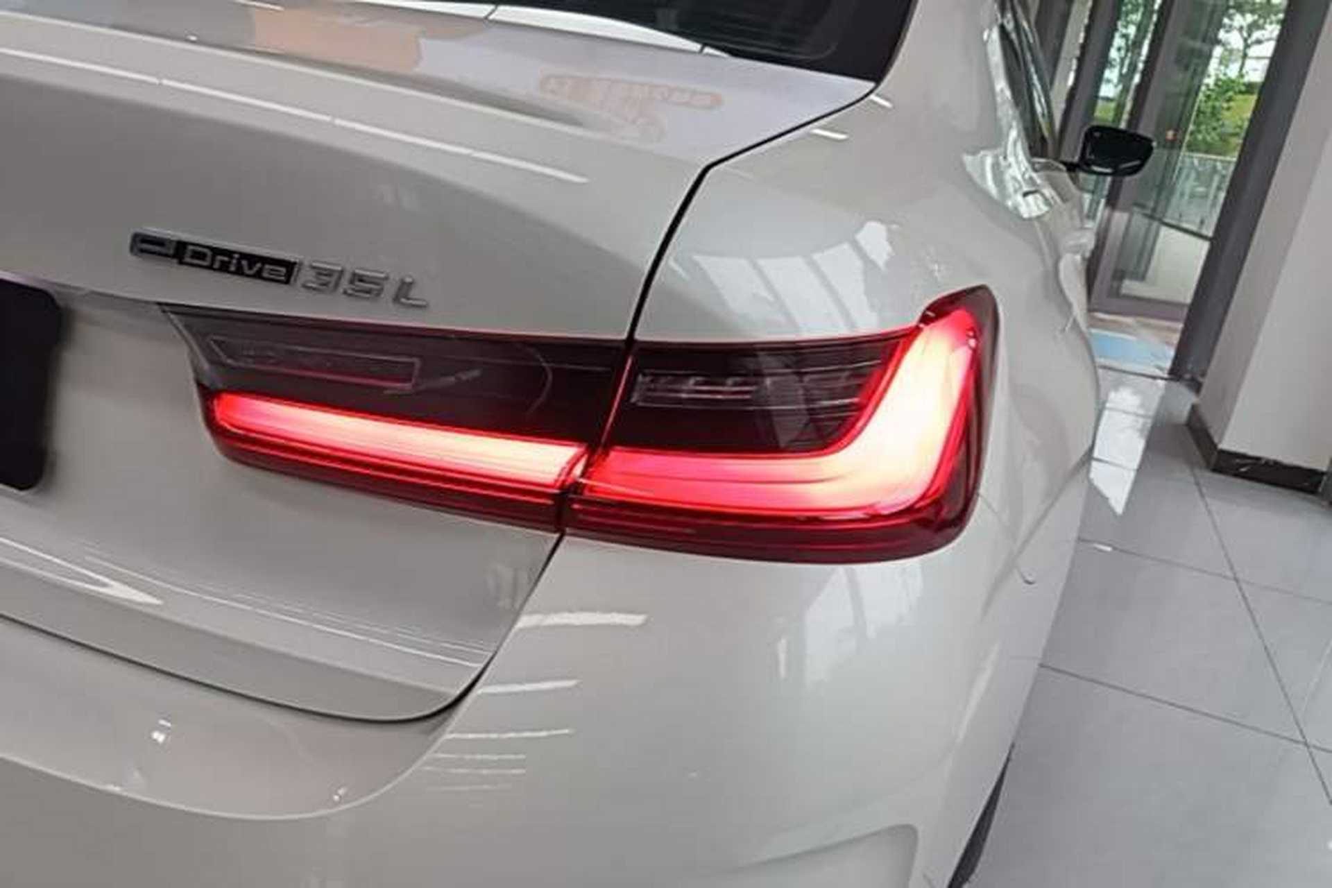 Used BMW i3 2024 eDrive 35 L Right Rear Taillight