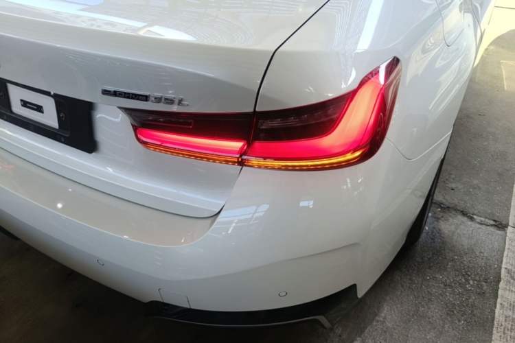 Used BMW i3 2024 eDrive 35 L Right Rear Taillight