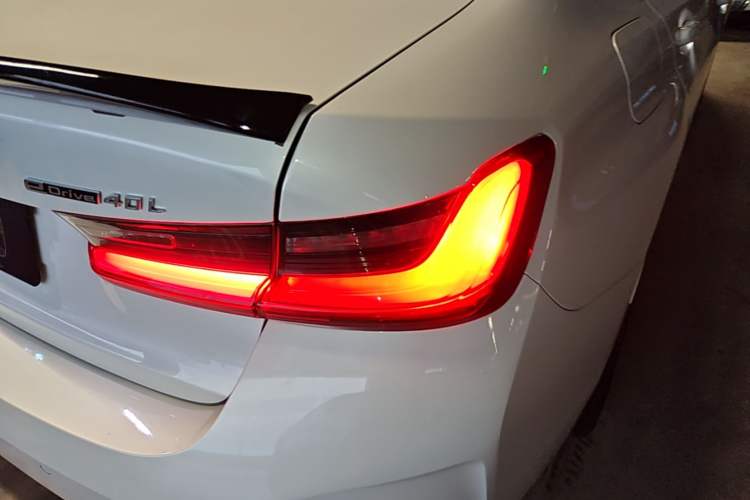 Used BMW i3 2024 eDrive 40 L Midnight Edition Right Rear Taillight