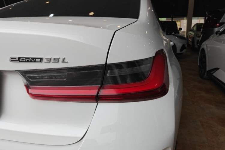 Used BMW i3 2024 eDrive 35 L Right Rear Taillight