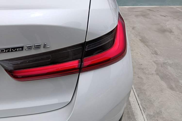 Used BMW i3 2024 eDrive 35 L Right Rear Taillight