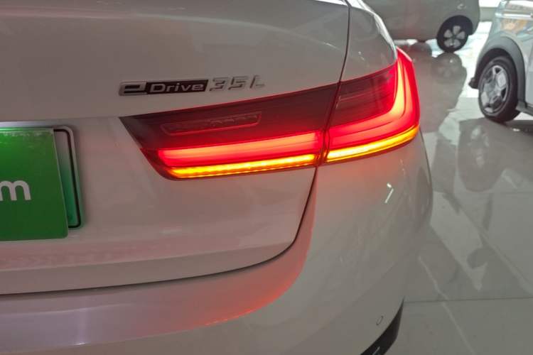 Used BMW i3 2024 eDrive 35 L Right Rear Taillight