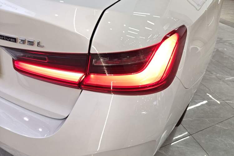 Used BMW i3 2024 eDrive 35 L Right Rear Taillight