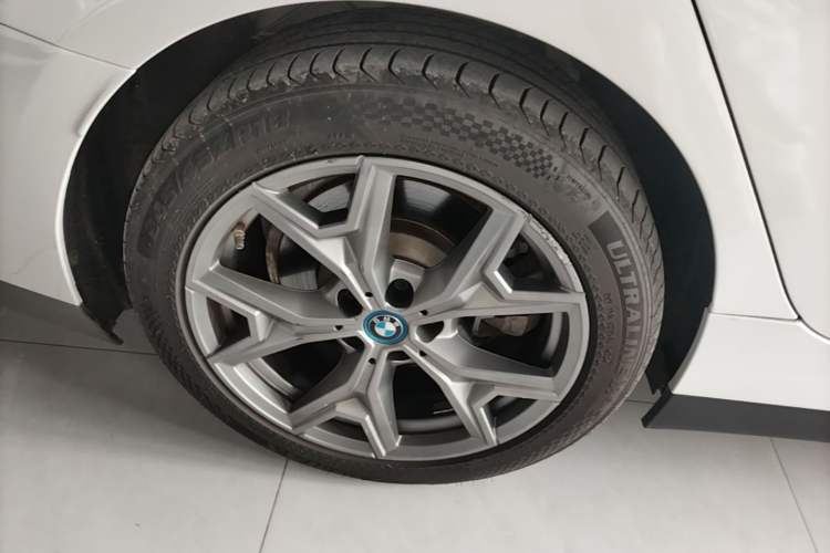Used BMW i3 2024 eDrive 35 L Right Rear Wheel Hub