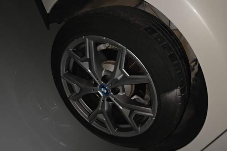 Used BMW i3 2024 eDrive 35 L Right Rear Wheel Hub